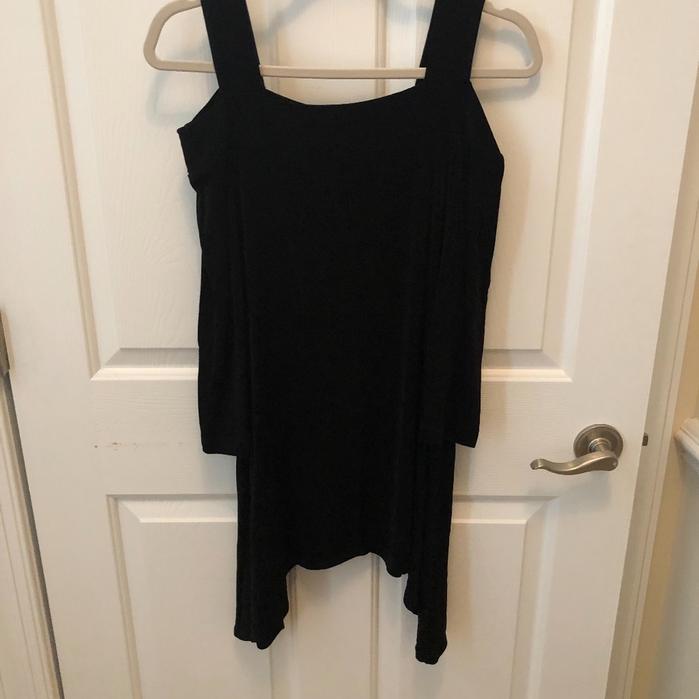 Affinity Travel Knits Cold Shoulder Tunic (Black)